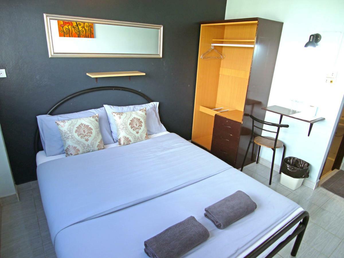 Mam'S House Khaosan Hotel Bangkok Exterior photo